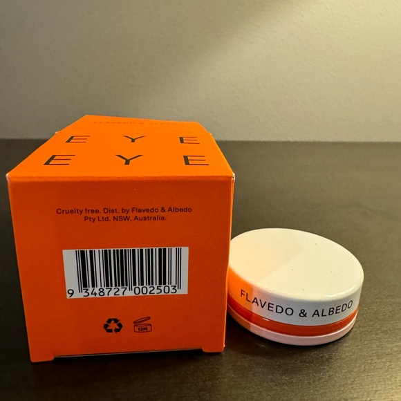 Flavedo & Albedo Velvet Eyeshadow Rose Quartz 1.8 g .06 oz Full Size NIB - Picture 5 of 5